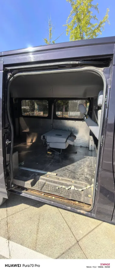 2019 JMC YuHu 5 2.0T 142HP L4 6MT,autocango,china used car exporter,china ev exporter,chinese used car exporter,chinese used ev exporter