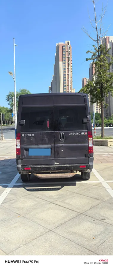 2019 JMC YuHu 5 2.0T 142HP L4 6MT,autocango,china used car exporter,china ev exporter,chinese used car exporter,chinese used ev exporter