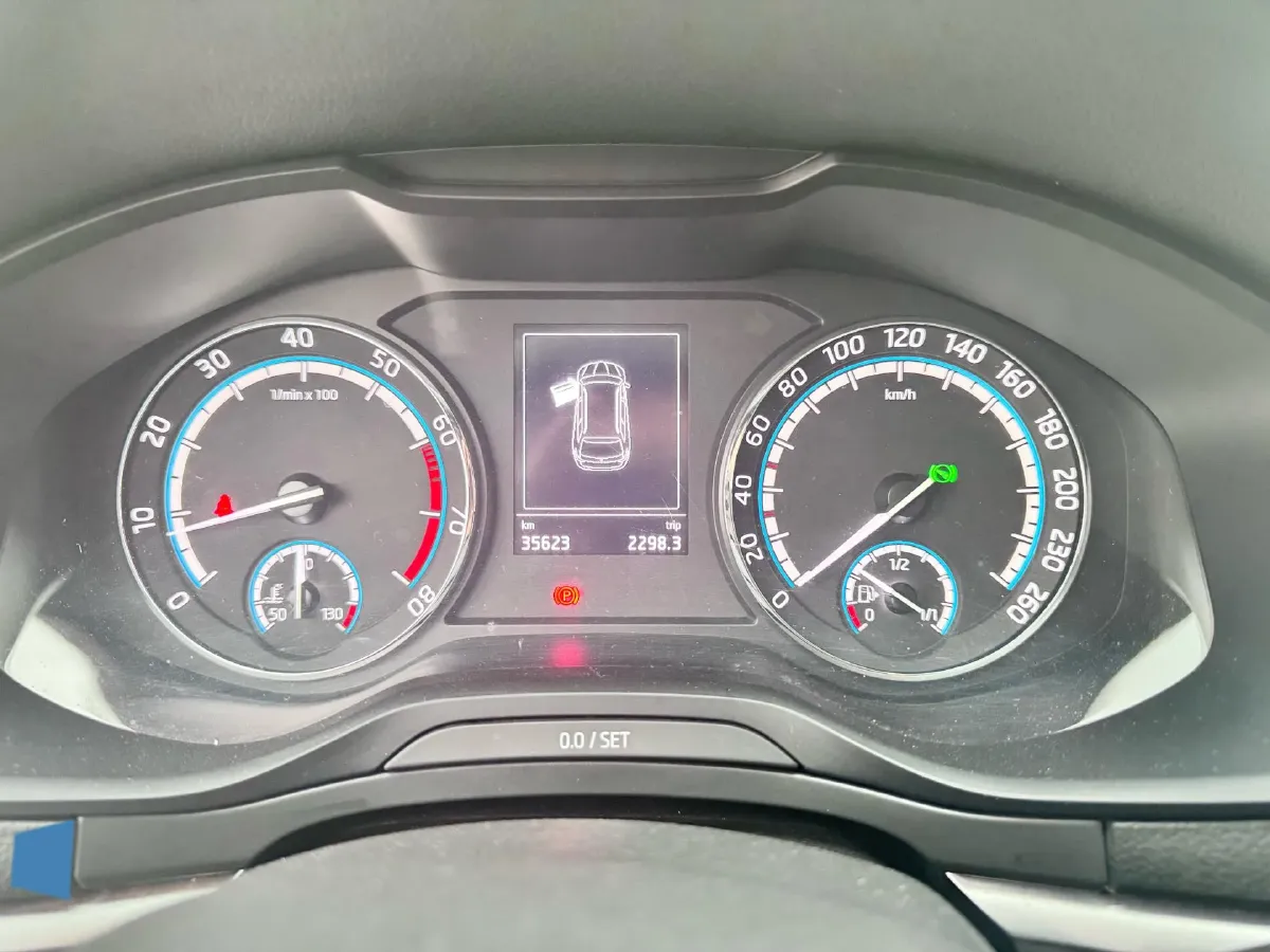 2020 Skoda Karoq 1.4T 150HP L4 7DCT,autocango,china used car exporter,china ev exporter,chinese used car exporter,chinese used ev exporter