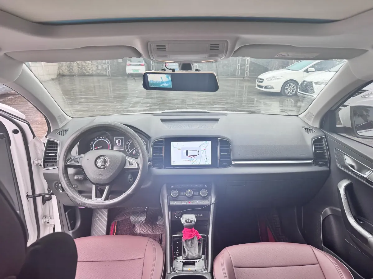 2020 Skoda Karoq 1.4T 150HP L4 7DCT,autocango,china used car exporter,china ev exporter,chinese used car exporter,chinese used ev exporter