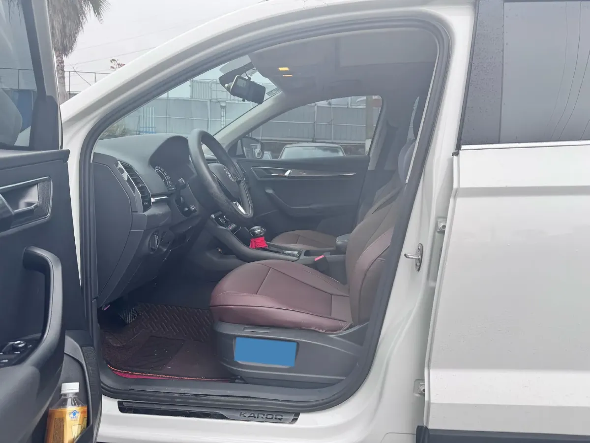 2020 Skoda Karoq 1.4T 150HP L4 7DCT,autocango,china used car exporter,china ev exporter,chinese used car exporter,chinese used ev exporter