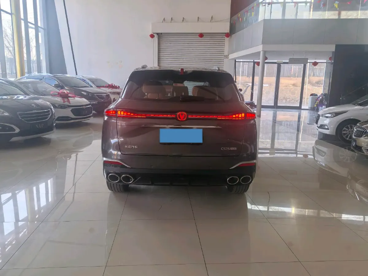 2025 ChangAn CS75 Plus 2.0T 233HP L4 8AT,autocango,china used car exporter,china ev exporter,chinese used car exporter,chinese used ev exporter