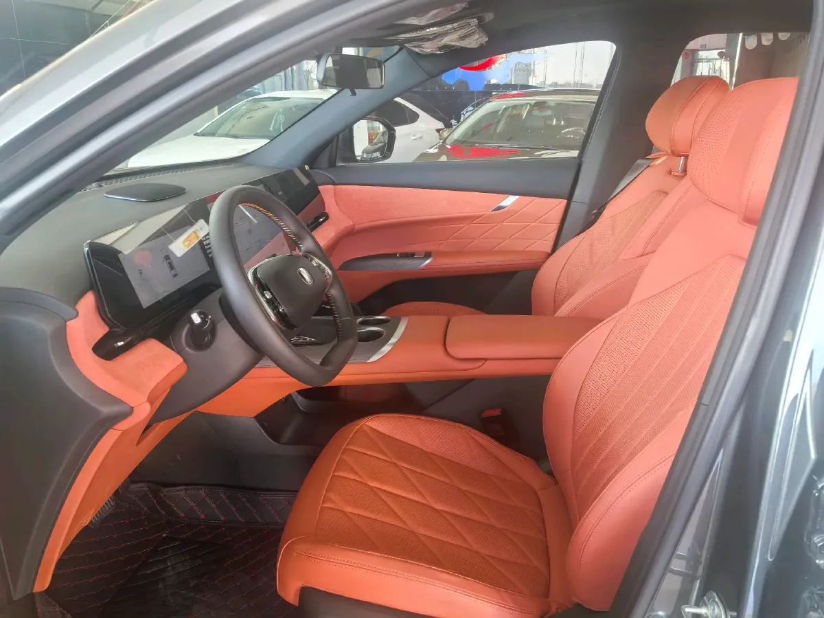 2025 ChangAn CS75 Plus 2.0T 233HP L4 8AT,autocango,china used car exporter,china ev exporter,chinese used car exporter,chinese used ev exporter