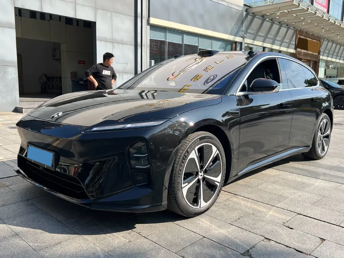 2025 NIO ET5T BEV