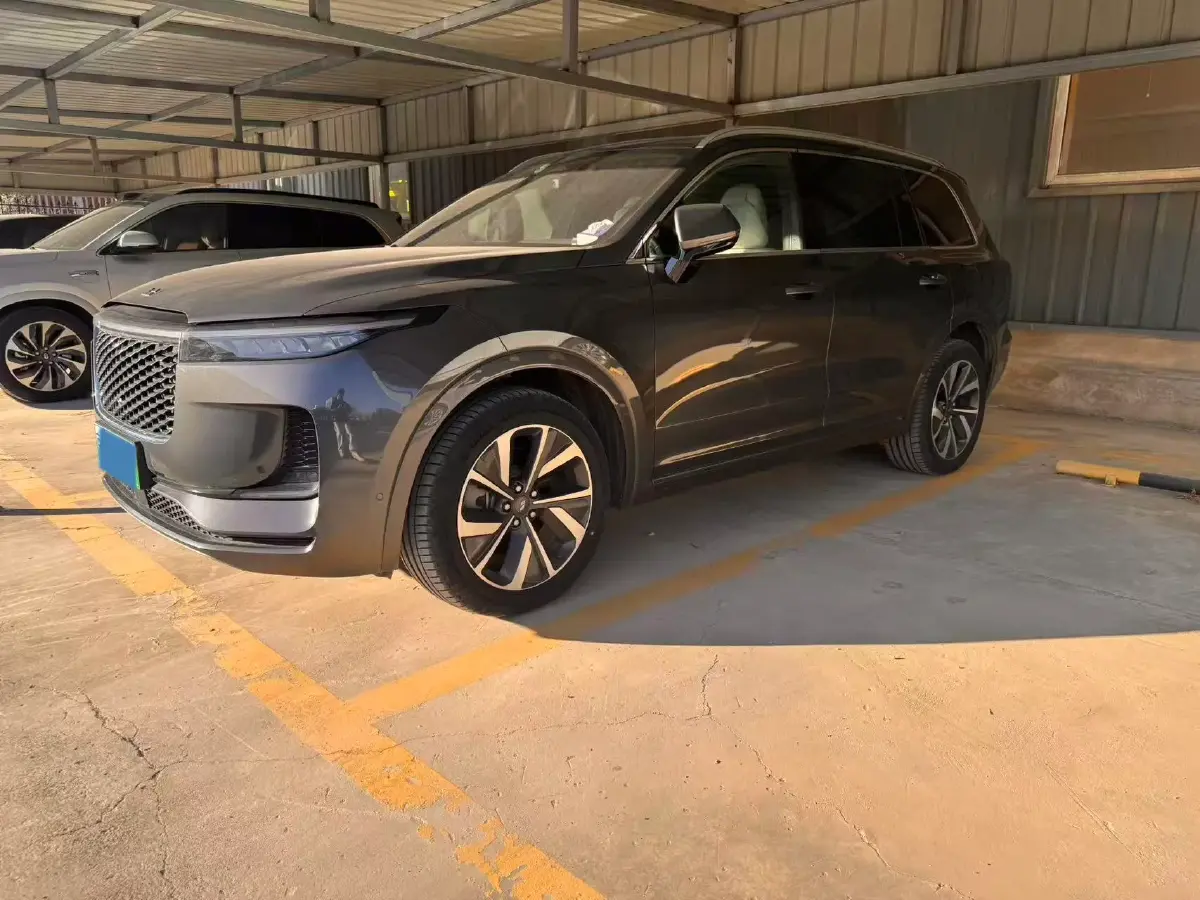 2021 Li ONE Range Extended 131HP REEV 40.5KWH
