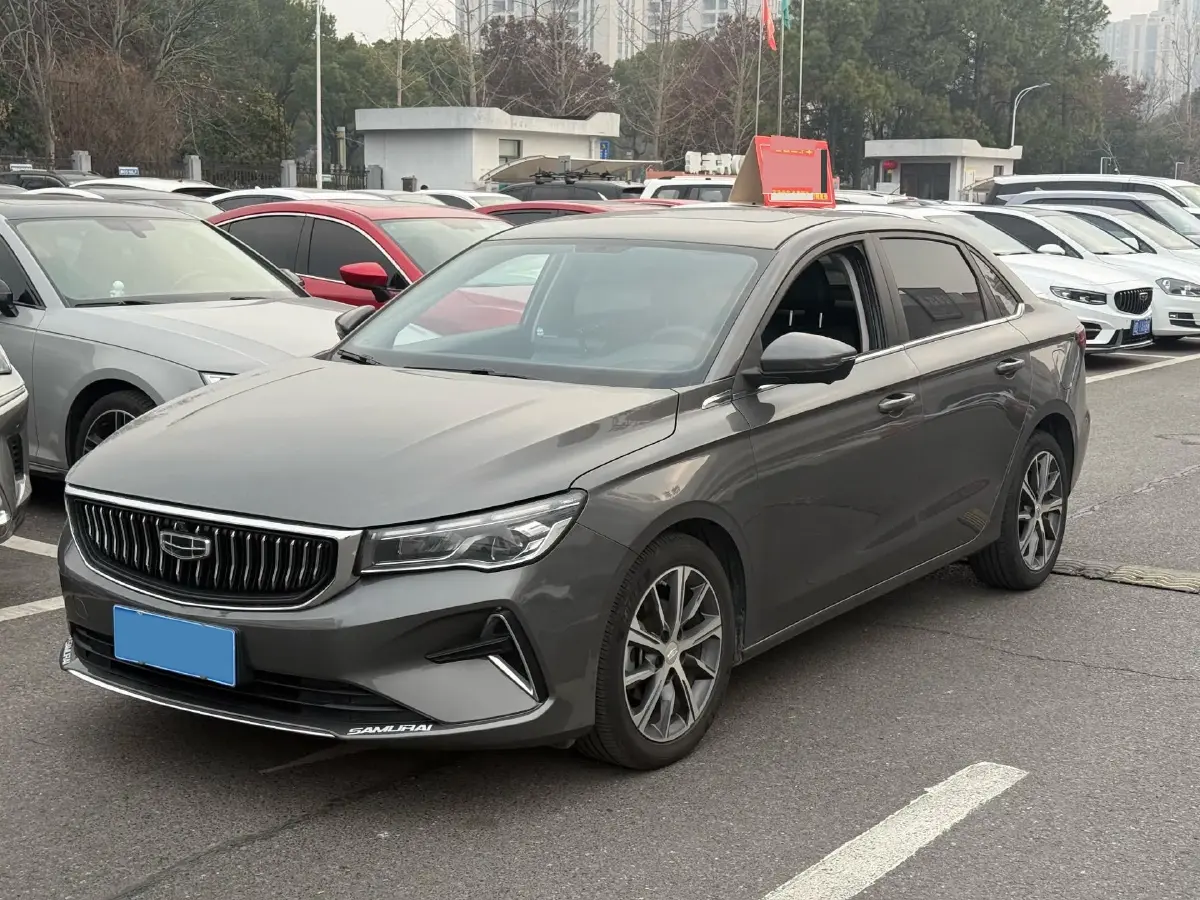 2022 Geely Emgrand 1.5L 114HP L4 CVT