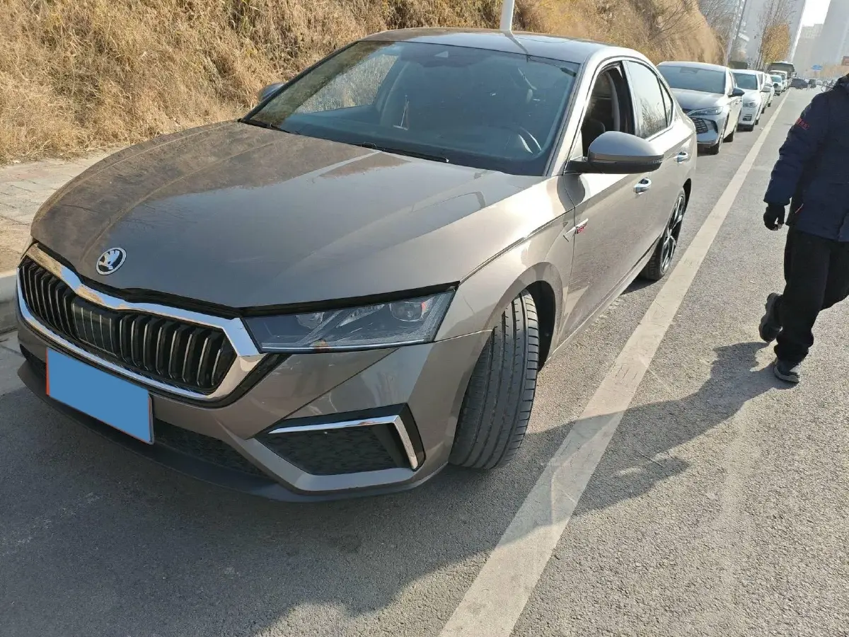 2022 Skoda Octavia 1.4T 150HP L4 7DCT