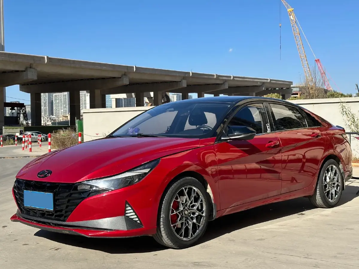 2021 Hyundai Elantra 1.5L 115HP L4 CVT