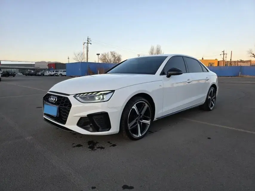 2024 Audi A4L 2.0T 190HP L4 7DCT