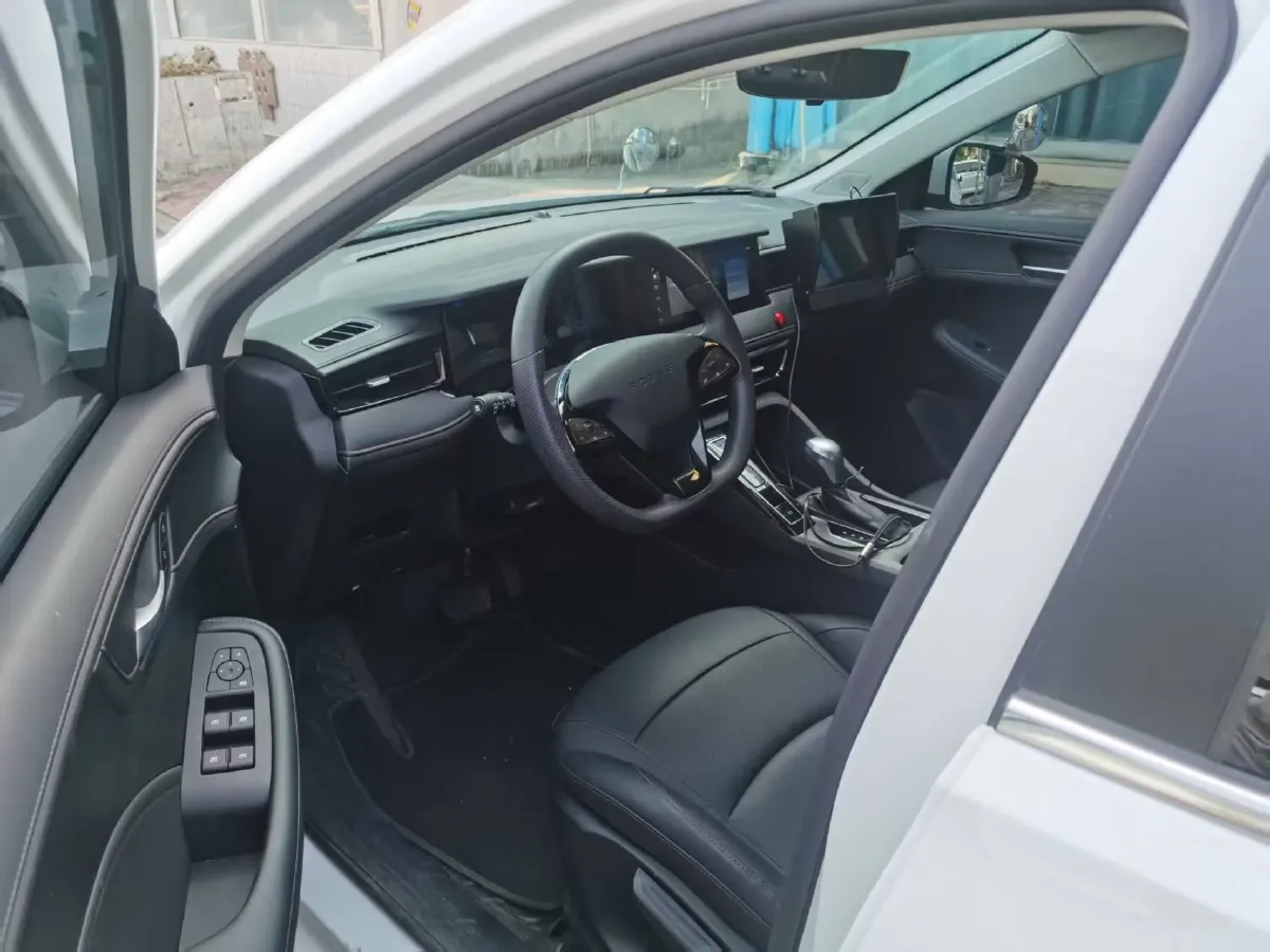 2026 Roewe i5 1.5L 129HP L4 CVT,autocango,china used car exporter,china ev exporter,chinese used car exporter,chinese used ev exporter