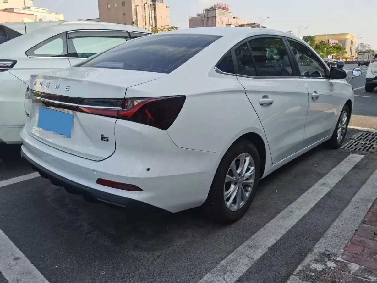 2026 Roewe i5 1.5L 129HP L4 CVT,autocango,china used car exporter,china ev exporter,chinese used car exporter,chinese used ev exporter