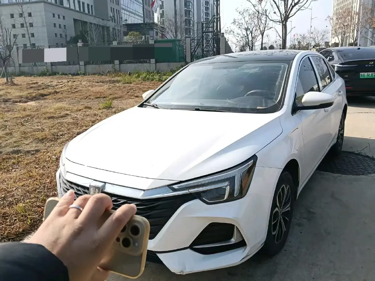 2022 Roewe RX5 eMAX 1.5T 169HP L4 AMT PHEV 16.6KWH