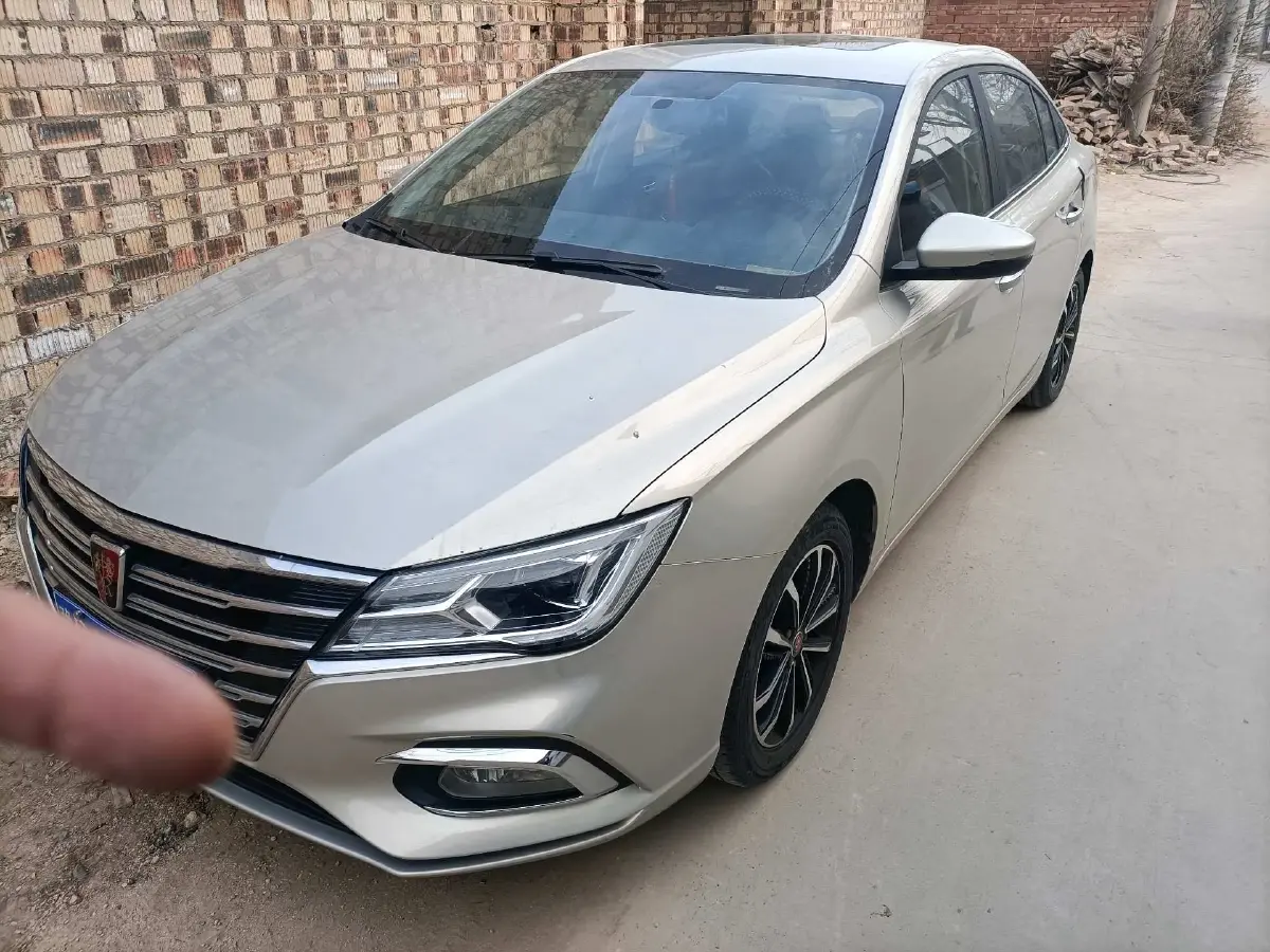 2020 Roewe i5 1.5L 120HP L4 5MT