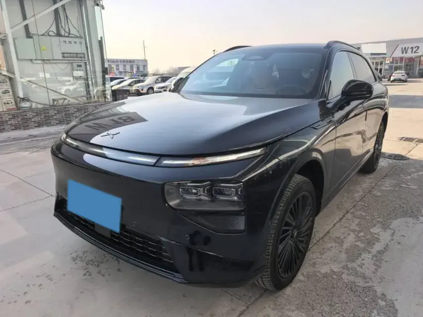 2025 Xpeng G9 BEV 79KWH