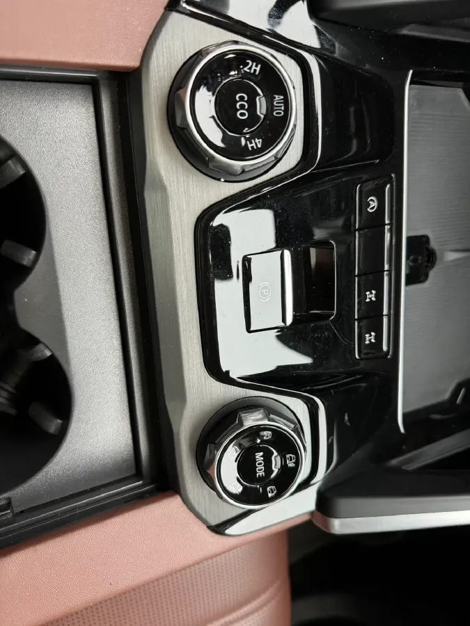 2023 MAXUS Territory 2.0T 218HP L4 8AT,autocango,china used car exporter,china ev exporter,chinese used car exporter,chinese used ev exporter