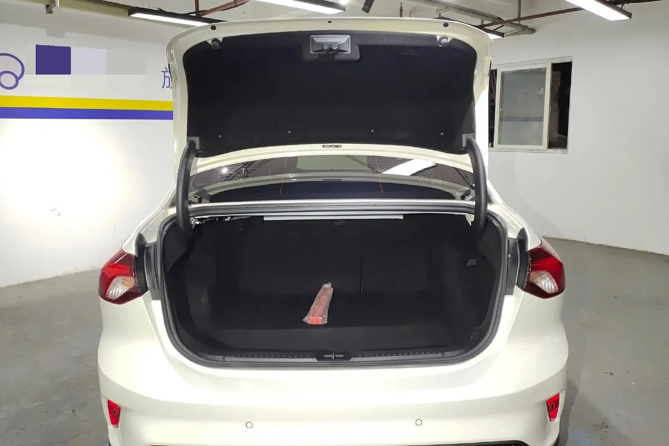 2022 Ford Focus 1.5T 177HP L4 6AT,autocango,china used car exporter,china ev exporter,chinese used car exporter,chinese used ev exporter