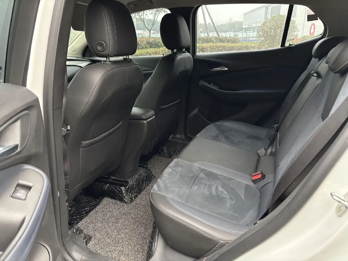 2020 Buick Encore GX 1.3T 165HP L3 CVT,autocango,china used car exporter,china ev exporter,chinese used car exporter,chinese used ev exporter