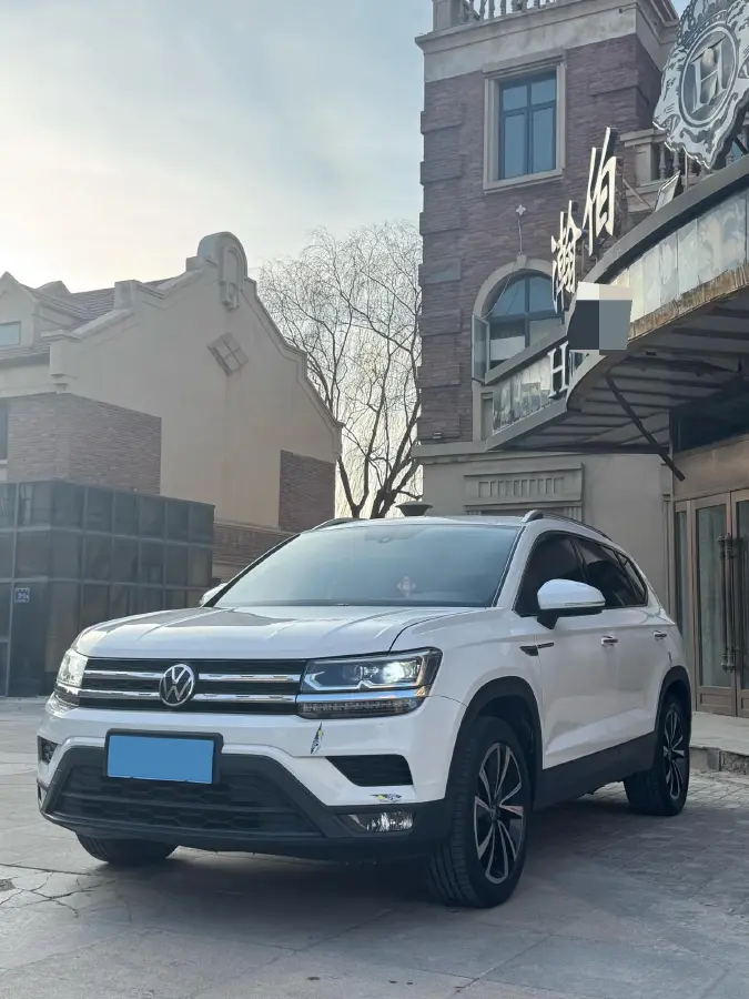 2021 Volkswagen Tharu 1.4T 150HP L4 7DCT