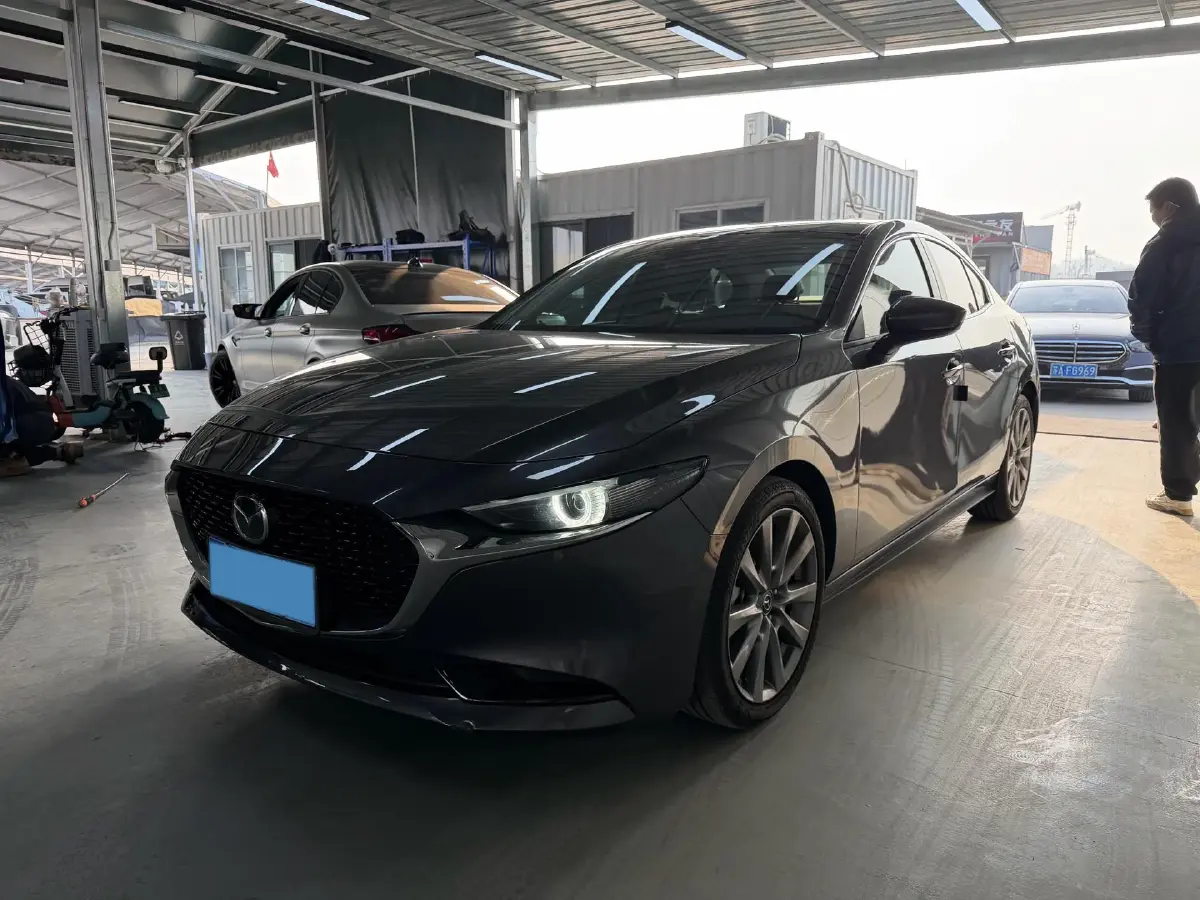 2023 Mazda 3 Axela 2.0L 158HP L4 6AT