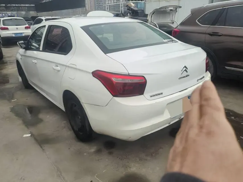 2017 HuangHai XiangLong 2.8T 102HP L4 5MT,autocango,china used car exporter,china ev exporter,chinese used car exporter,chinese used ev exporter