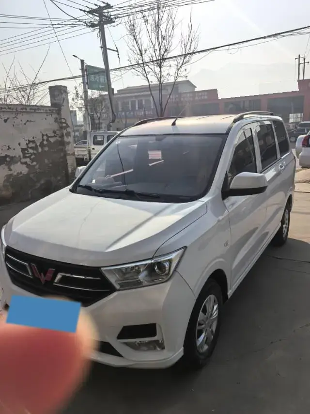 2021 WuLing RongGuang New Truck 1.5L 99HP L4 5MT