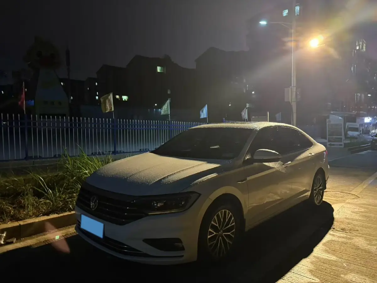 2020 Volkswagen Sagitar 1.4T 150HP L4 7DCT