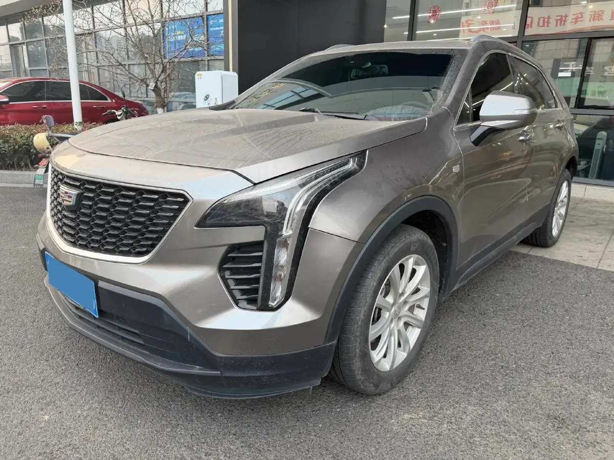 2020 Cadillac XT4 2.0T 241HP L4 9AT