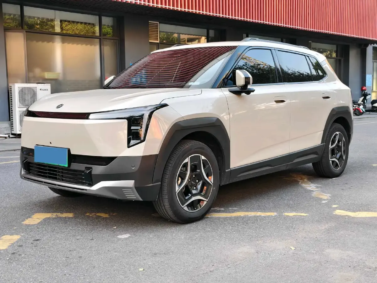 2025 DongFeng Nammi 06 BEV