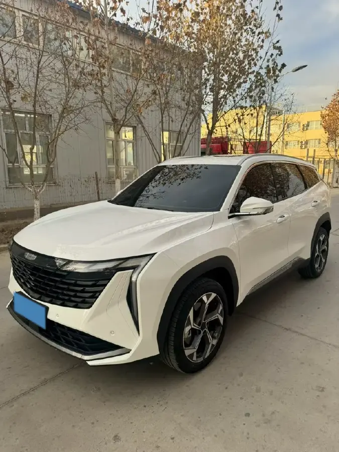 2023 Geely StarRay 1.5T 181HP L4 7DCT