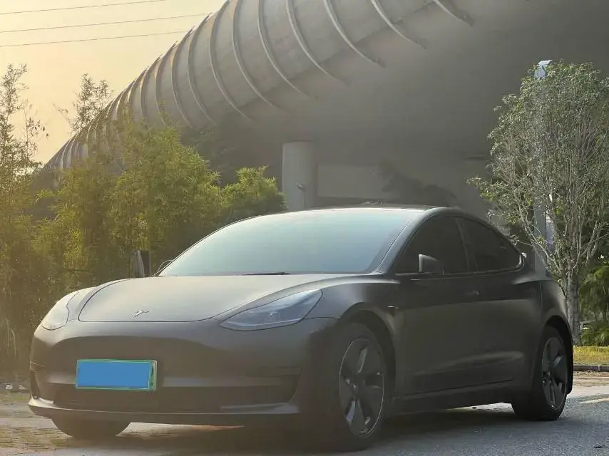 2022 Tesla Model 3 BEV 60KWH