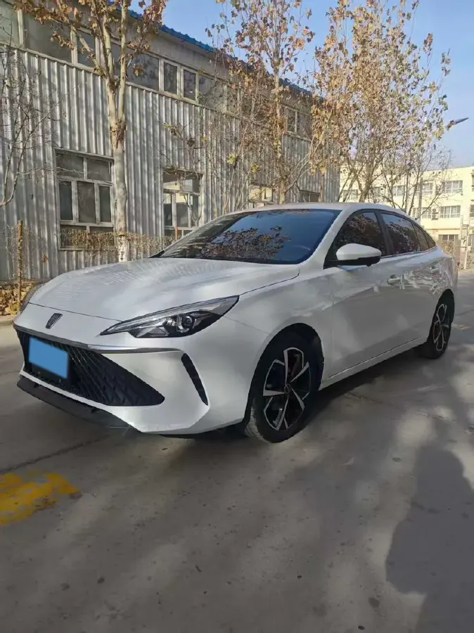 2023 Roewe i5 1.5L 129HP L4 CVT