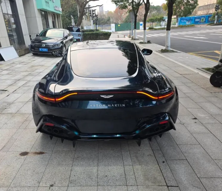 2023 Aston Martin V8 Vantage 4.0T 510HP V8 8AT,autocango,china used car exporter,china ev exporter,chinese used car exporter,chinese used ev exporter