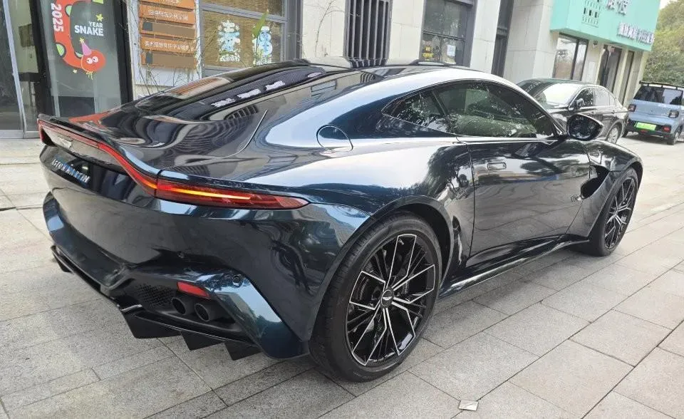 2023 Aston Martin V8 Vantage 4.0T 510HP V8 8AT,autocango,china used car exporter,china ev exporter,chinese used car exporter,chinese used ev exporter