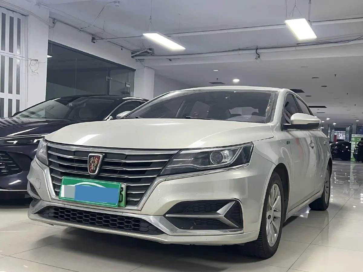 2017 Roewe i6 1.0T 125HP L3 2AT PHEV