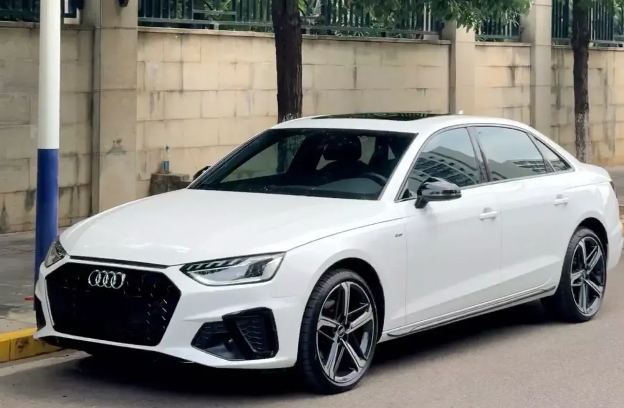 2024 Audi A4L 2.0T 190HP L4 7DCT