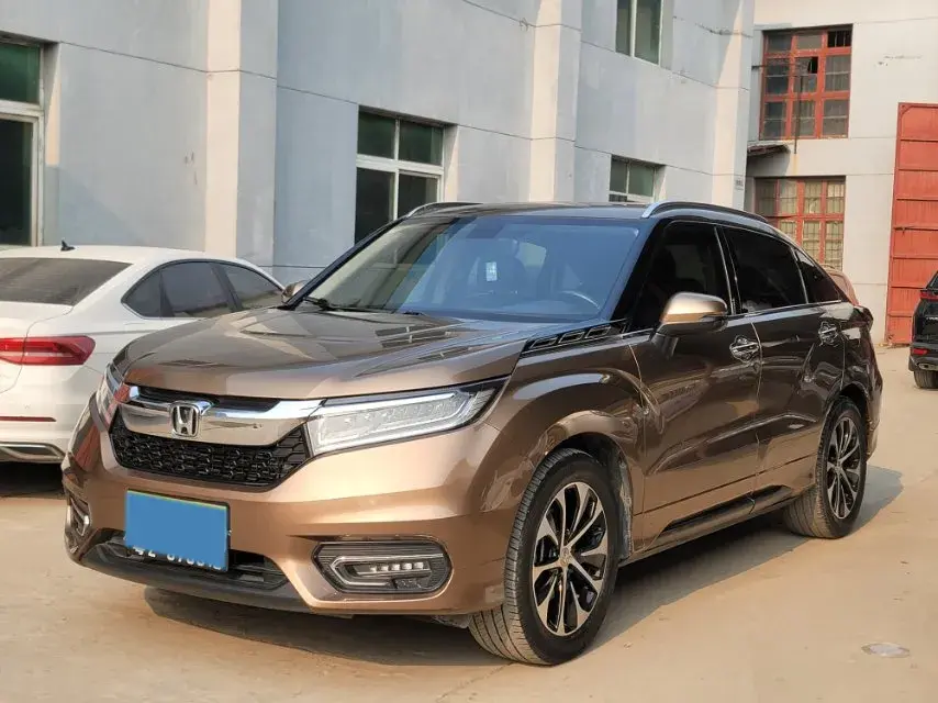 2019 Honda Avancier 1.5T 193HP L4 CVT