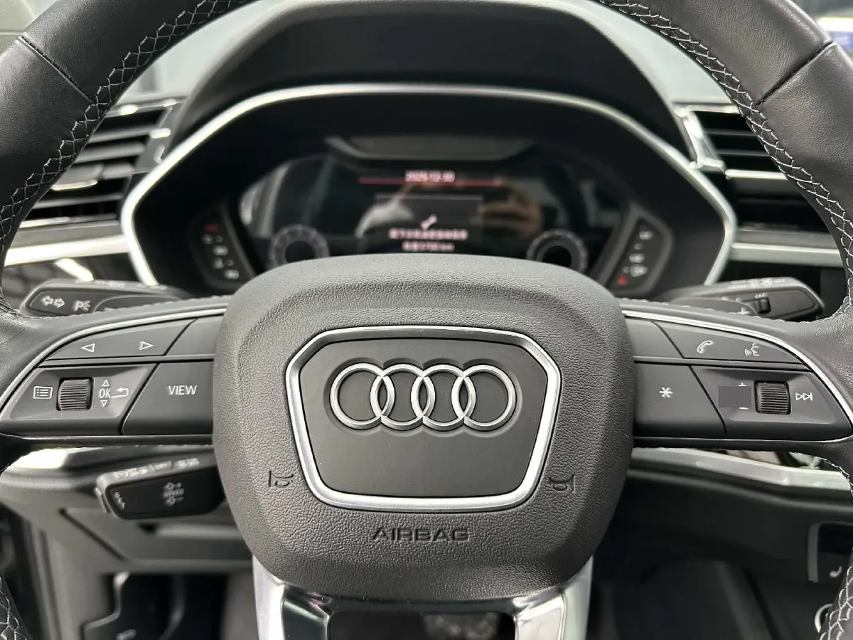 2023 Audi Q3 1.4T 150HP L4 7DCT,autocango,china used car exporter,china ev exporter,chinese used car exporter,chinese used ev exporter