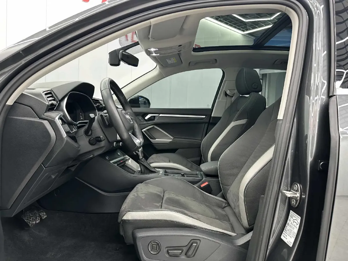 2023 Audi Q3 1.4T 150HP L4 7DCT,autocango,china used car exporter,china ev exporter,chinese used car exporter,chinese used ev exporter