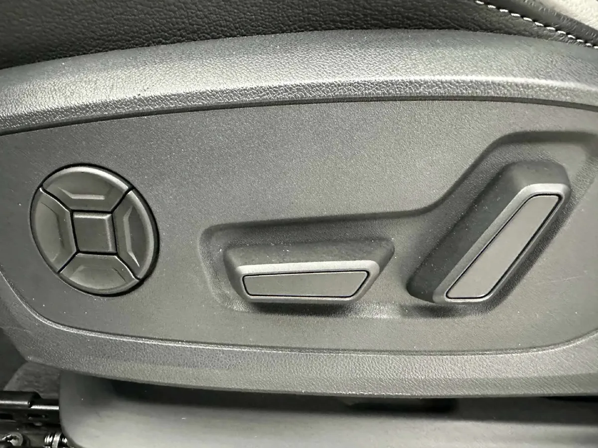 2023 Audi Q3 1.4T 150HP L4 7DCT,autocango,china used car exporter,china ev exporter,chinese used car exporter,chinese used ev exporter