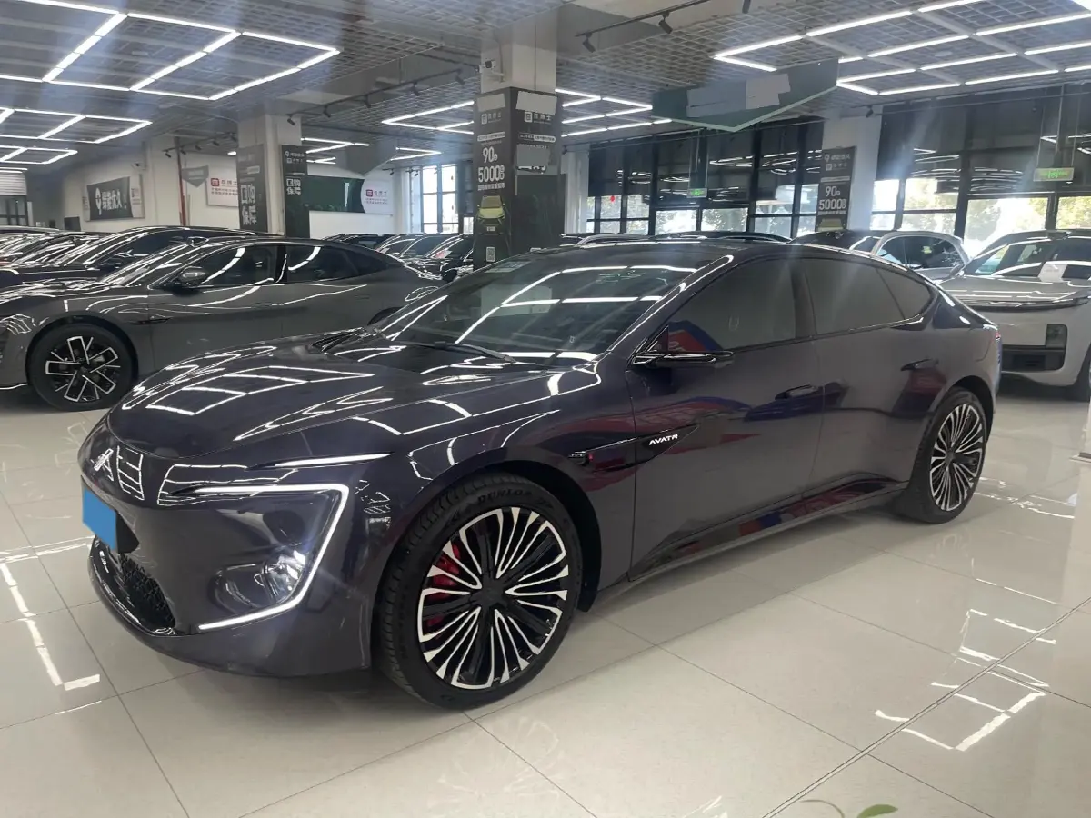 2025 Avatr 12 1.5T 156HP L4 REEV 39.05KWH