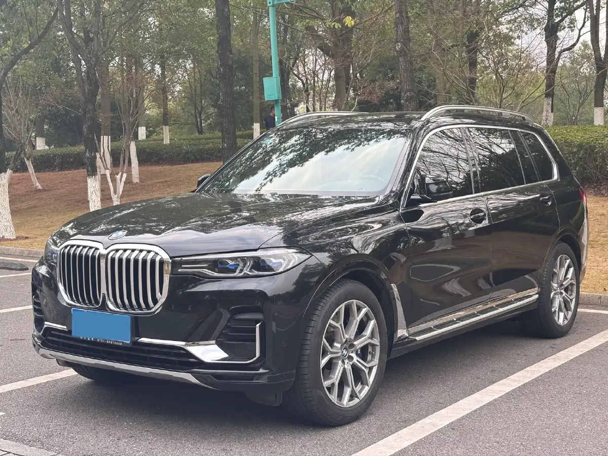 2020 BMW X7 3.0T 340HP L6 8AT