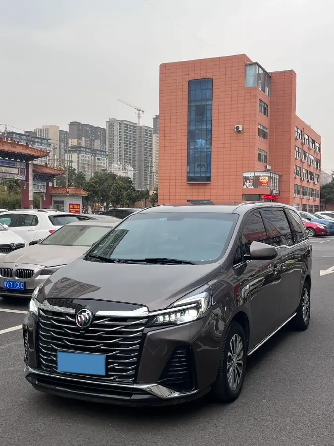 2023 Buick GL8 2.0T 237HP L4 9AT