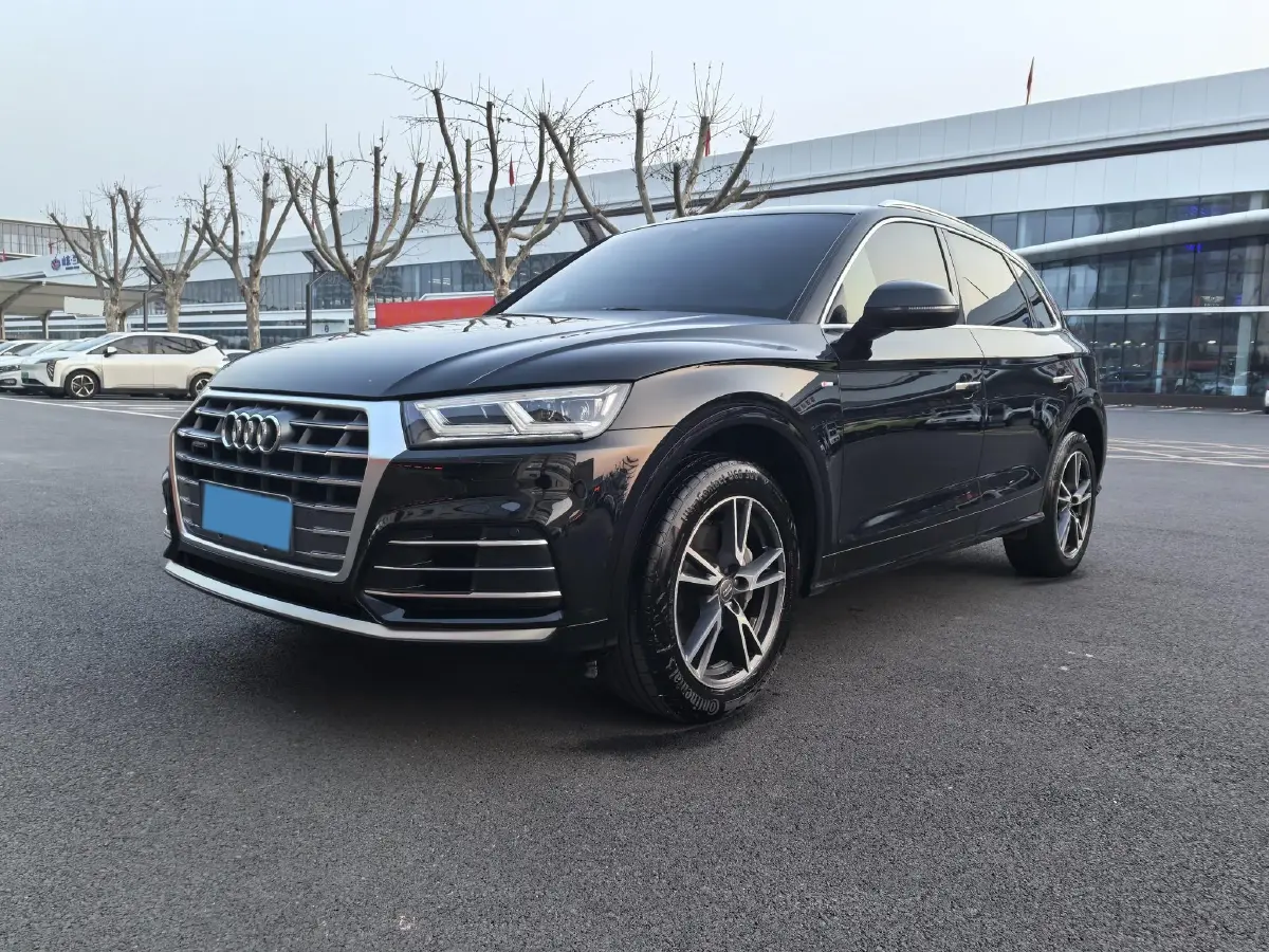 2020 Audi Q5L 2.0T 190HP L4 7DCT
