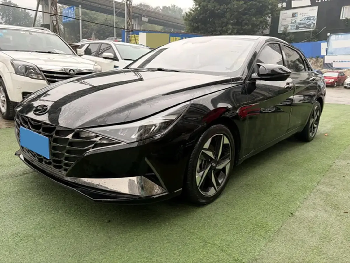 2021 Hyundai Elantra 1.5L 115HP L4 CVT
