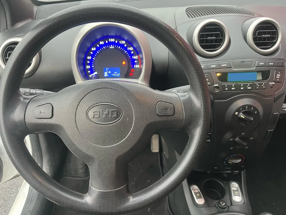 2015 BYD F0 1.0L 68HP L3 5MT,autocango,china used car exporter,china ev exporter,chinese used car exporter,chinese used ev exporter