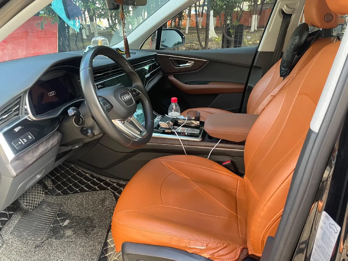 2020 Audi Q7 3.0T 340HP V6 8AT,autocango,china used car exporter,china ev exporter,chinese used car exporter,chinese used ev exporter