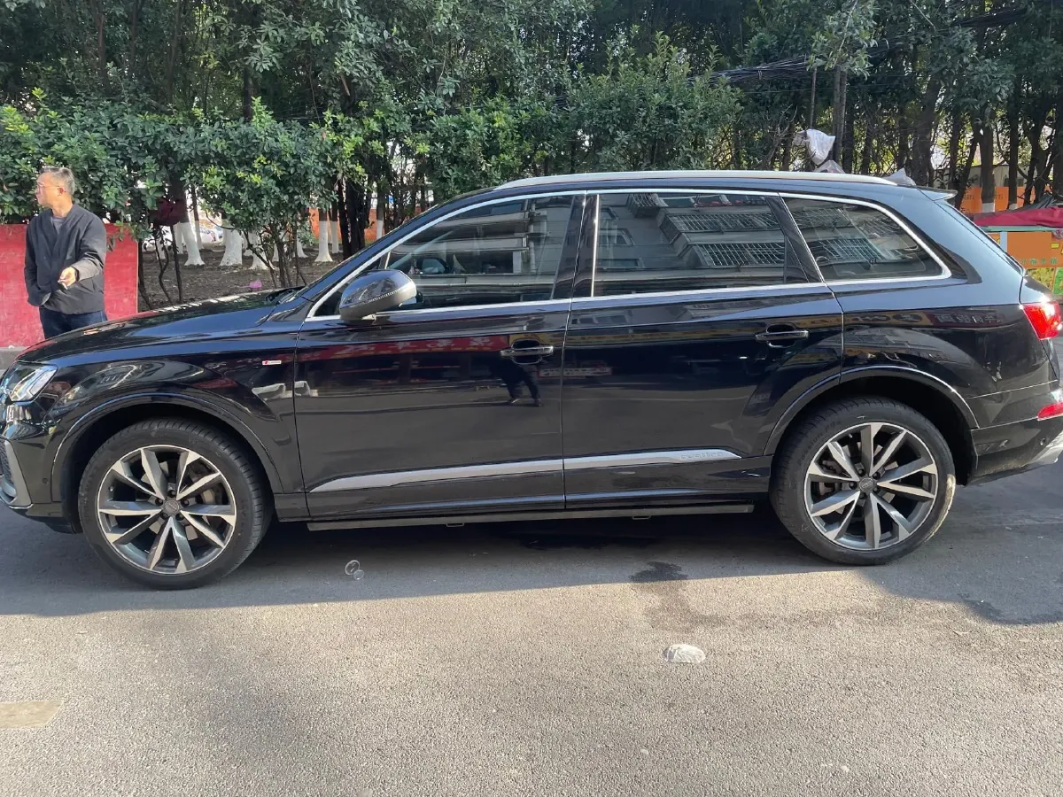 2020 Audi Q7 3.0T 340HP V6 8AT,autocango,china used car exporter,china ev exporter,chinese used car exporter,chinese used ev exporter