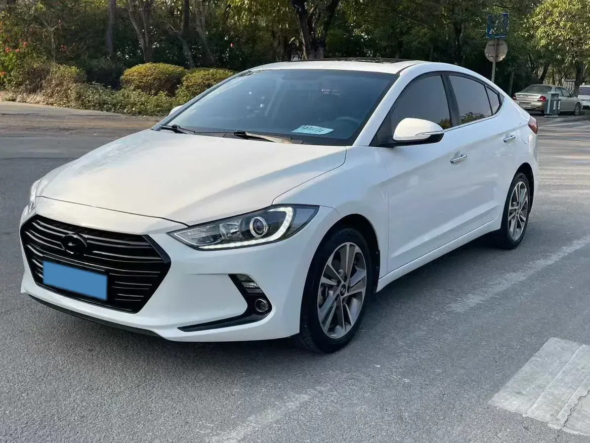 2016 Hyundai Elantra 1.6L 130HP L4 6AT