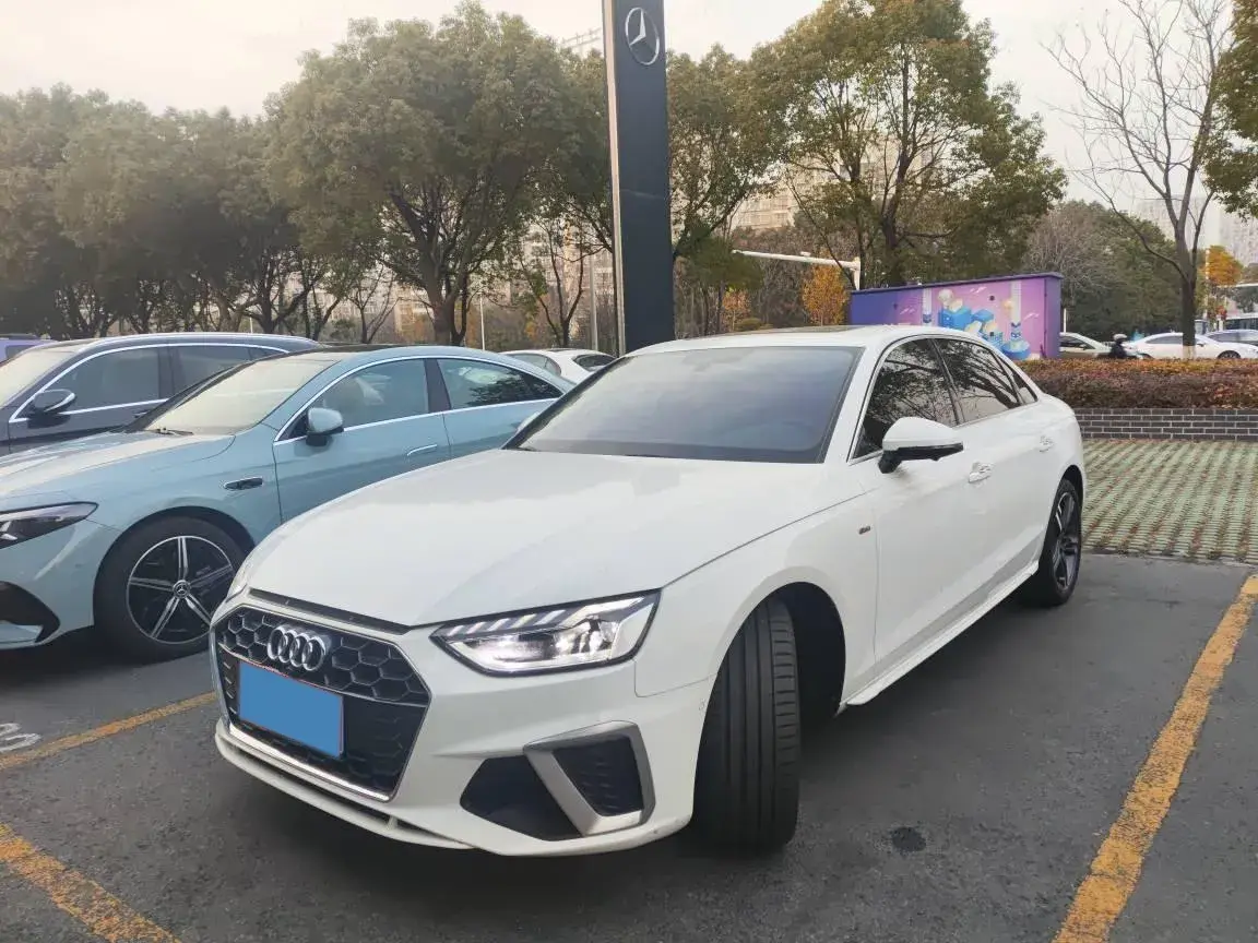 2020 Audi A4L 2.0T 190HP L4 7DCT