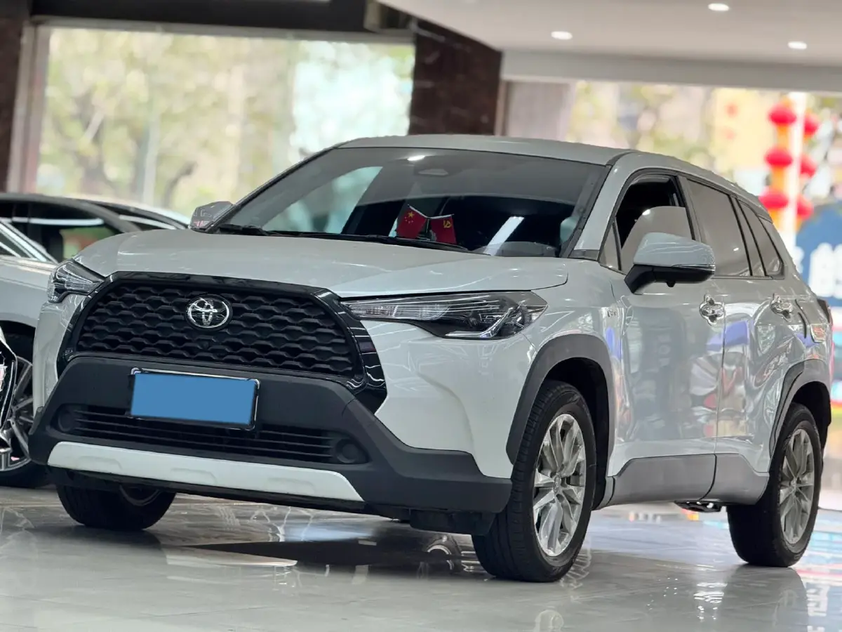 2024 Toyota Corolla Cross 2.0L 152HP L4 E-CVT Hybrid